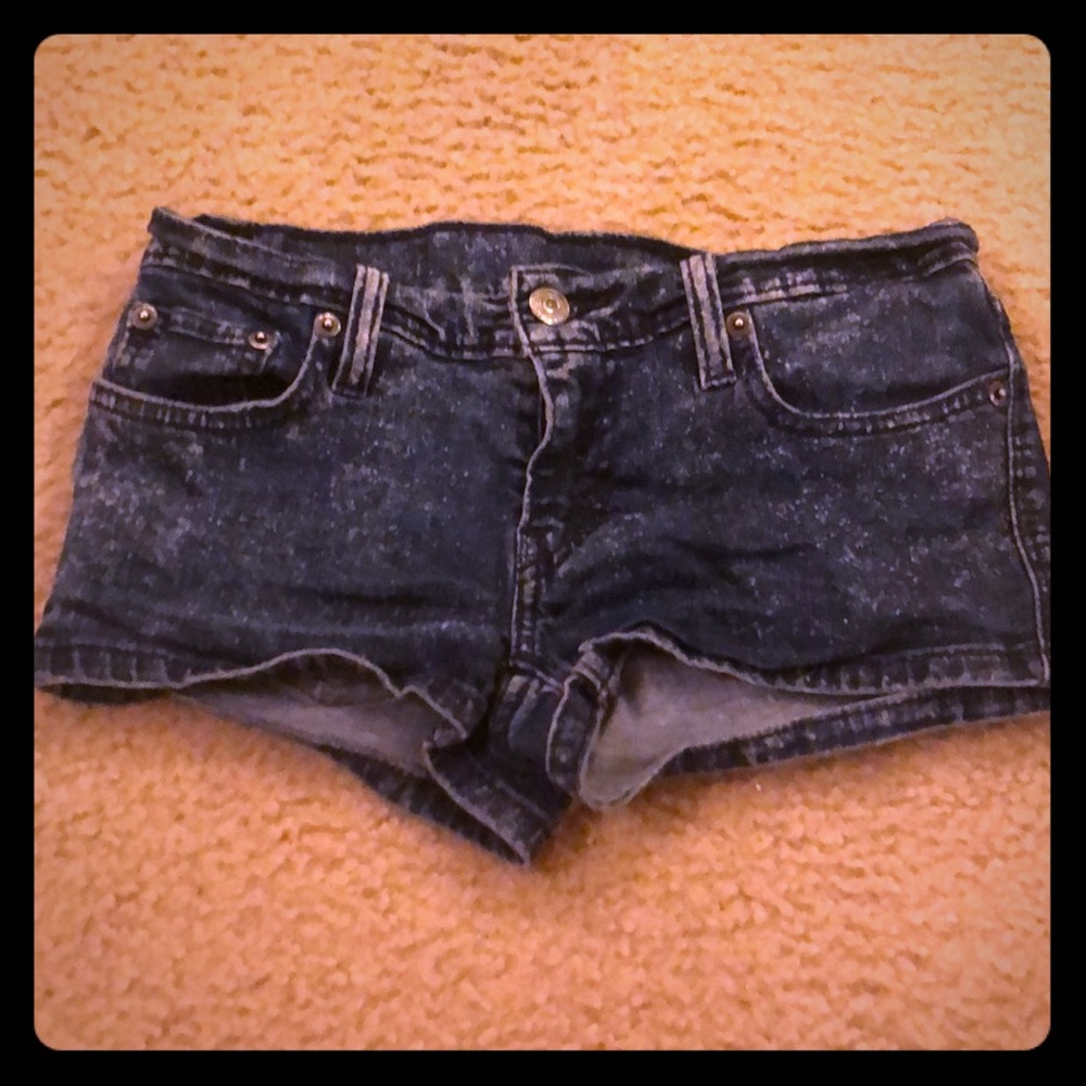 Levi’s shorts